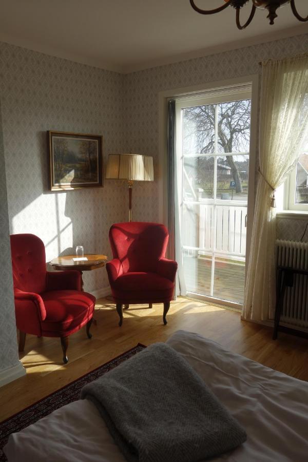 Отель Kastanjelund Yngsjo Экстерьер фото